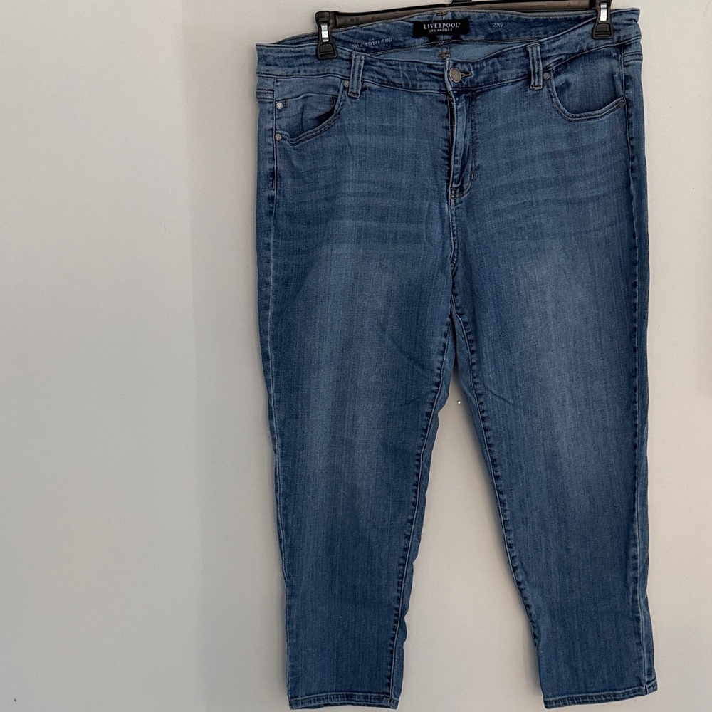 Liverpool Jeans Company Medium Blue Cropped Jeans